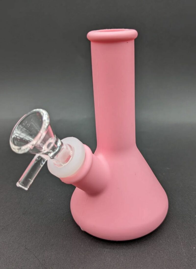 Phoenix Star 2023 Mini Beaker Glass Bong – 5” Silicone Hybrid - Image 5