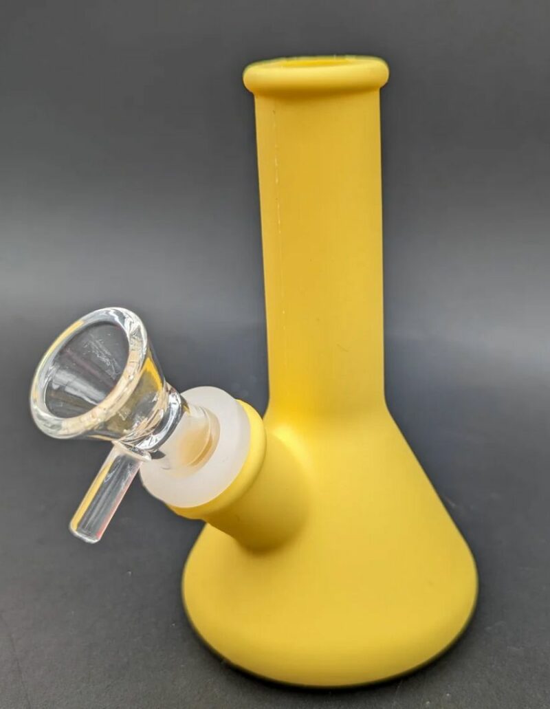 Phoenix Star 2023 Mini Beaker Glass Bong – 5” Silicone Hybrid - Image 3